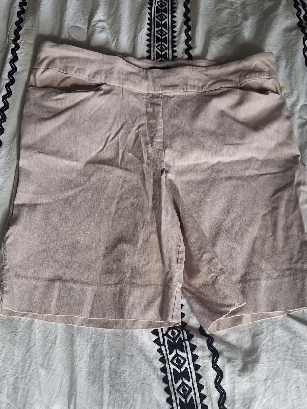 Hilary Radley Light Beige Bermuda Shorts Size XL